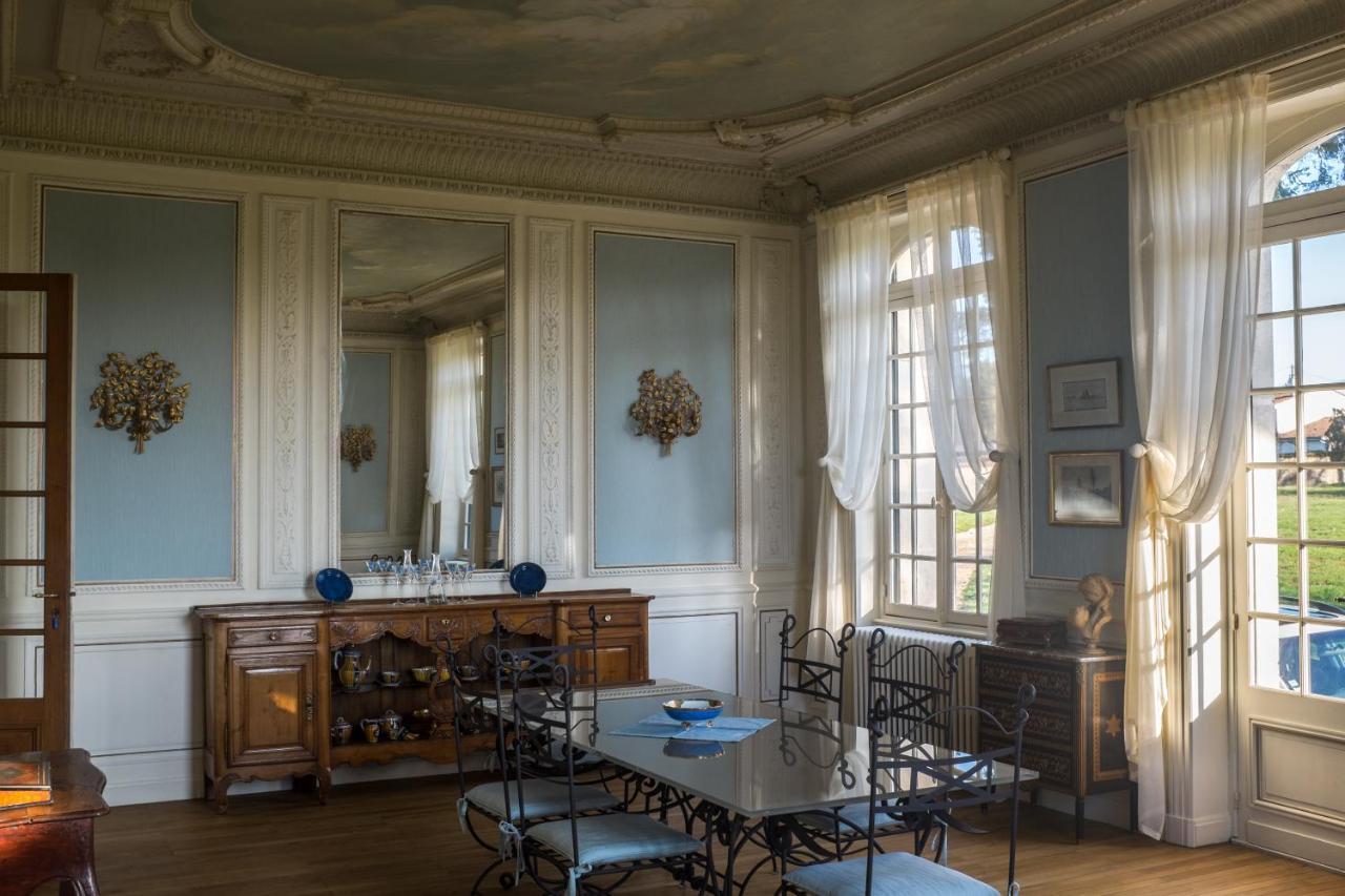 Villa Claude Коняк Екстериор снимка
