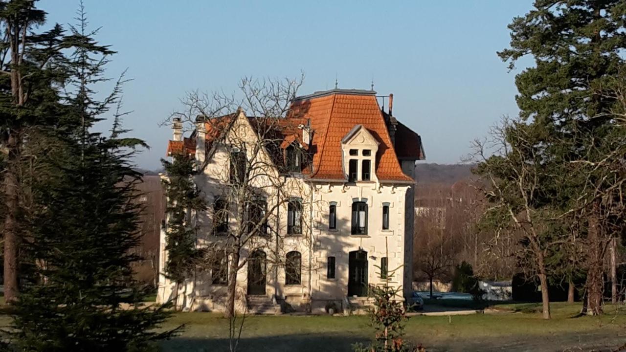 Villa Claude Коняк Екстериор снимка